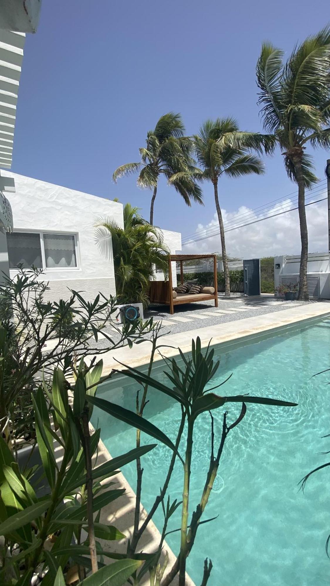 Movida Inn Aruba Палм Бийч Екстериор снимка